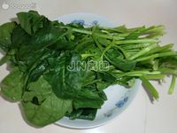 金针菇拌菠菜的做法图解2