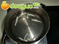 韩式大酱汤的做法图解2