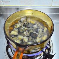 韩式凉拌田螺肉的做法图解2