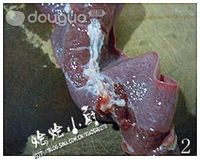 猪肝猪脾粥的做法图解2