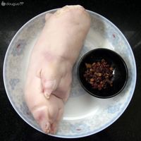 花椒猪蹄儿的做法图解1