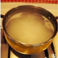 皮蛋瘦肉粥的做法图解2