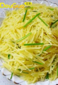 清炒土豆丝的做法图解1