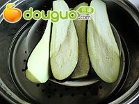 凉拌手撕茄条的做法图解2