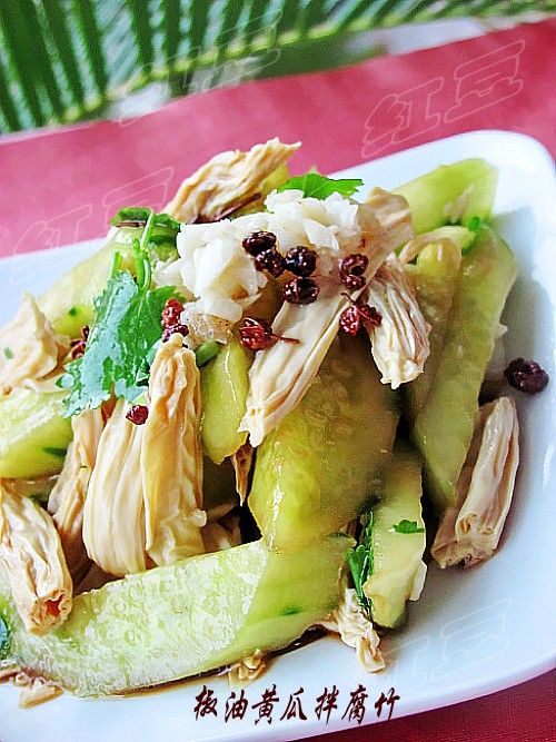椒油黄瓜拌腐竹的做法