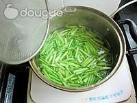 芹菜炒猪肝的做法图解4