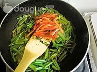 芹菜炒猪肝的做法图解10