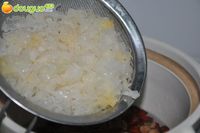 脆梨红枣银耳汤的做法图解4