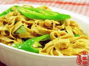 尖椒豆腐皮的做法