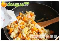 奶香南瓜鸡肉焗饭的做法图解5