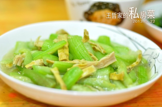 笋干炒丝瓜的做法