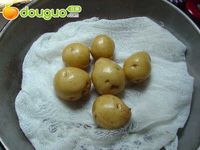 自制土豆饼的做法图解1