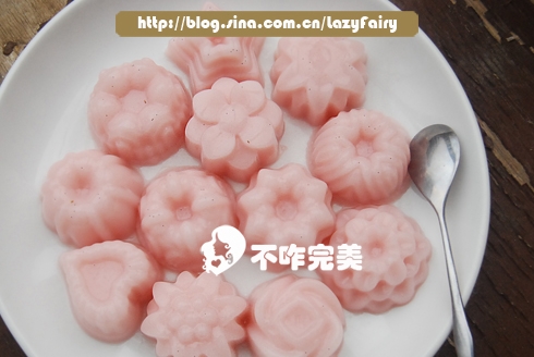 甜美公主范儿杏仁冻的做法