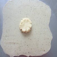 椒盐苏打饼干的做法图解8