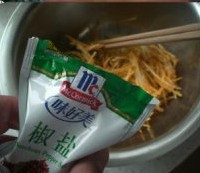 椒盐土豆丝的做法图解9