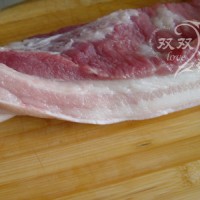 白菜大肉包的做法图解1