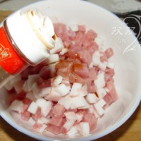 白菜大肉包的做法图解2