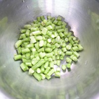 豇豆拌面的做法图解2