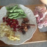 五花肉豆角焖面的做法图解1