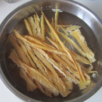 凉拌海带丝的做法图解2