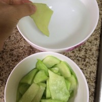 凉拌西瓜皮的做法图解3