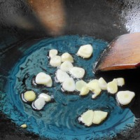 生津清暑热--番茄丝瓜汤的做法图解6