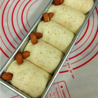 吐司也卖萌--全麦芝麻吐司的做法图解6