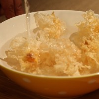 银耳沙拉的做法图解1