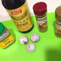 吮指蒜香骨的做法图解3