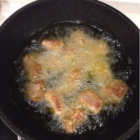 吮指蒜香骨的做法图解6