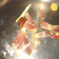 腊肉炒西葫芦的做法图解2