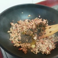咸菜豇豆炒肉糜的做法图解4
