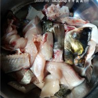 解密舌尖2:泡菜鱼的做法图解1