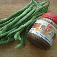 麻酱豆角的做法图解1