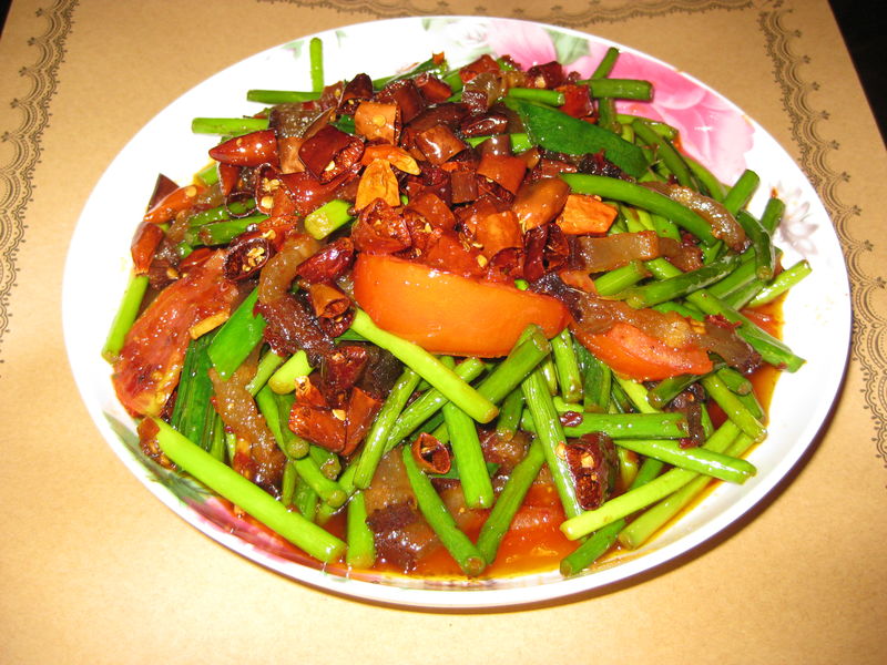 #舌尖还原#蒜苗炒腊肉(超详细)舌尖上的中国的做法