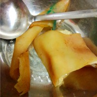 富含胶原蛋白:香辣肉皮的做法图解3