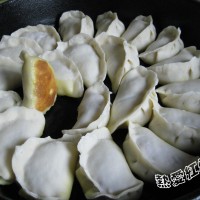 杏鲍菇馅儿锅贴的做法图解15