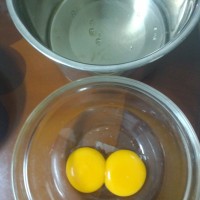 斑马戚风蛋糕(详细过程图解)的做法图解1