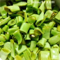 饭扫光:萝卜干炒四季豆的做法图解1