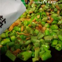 饭扫光:萝卜干炒四季豆的做法图解10