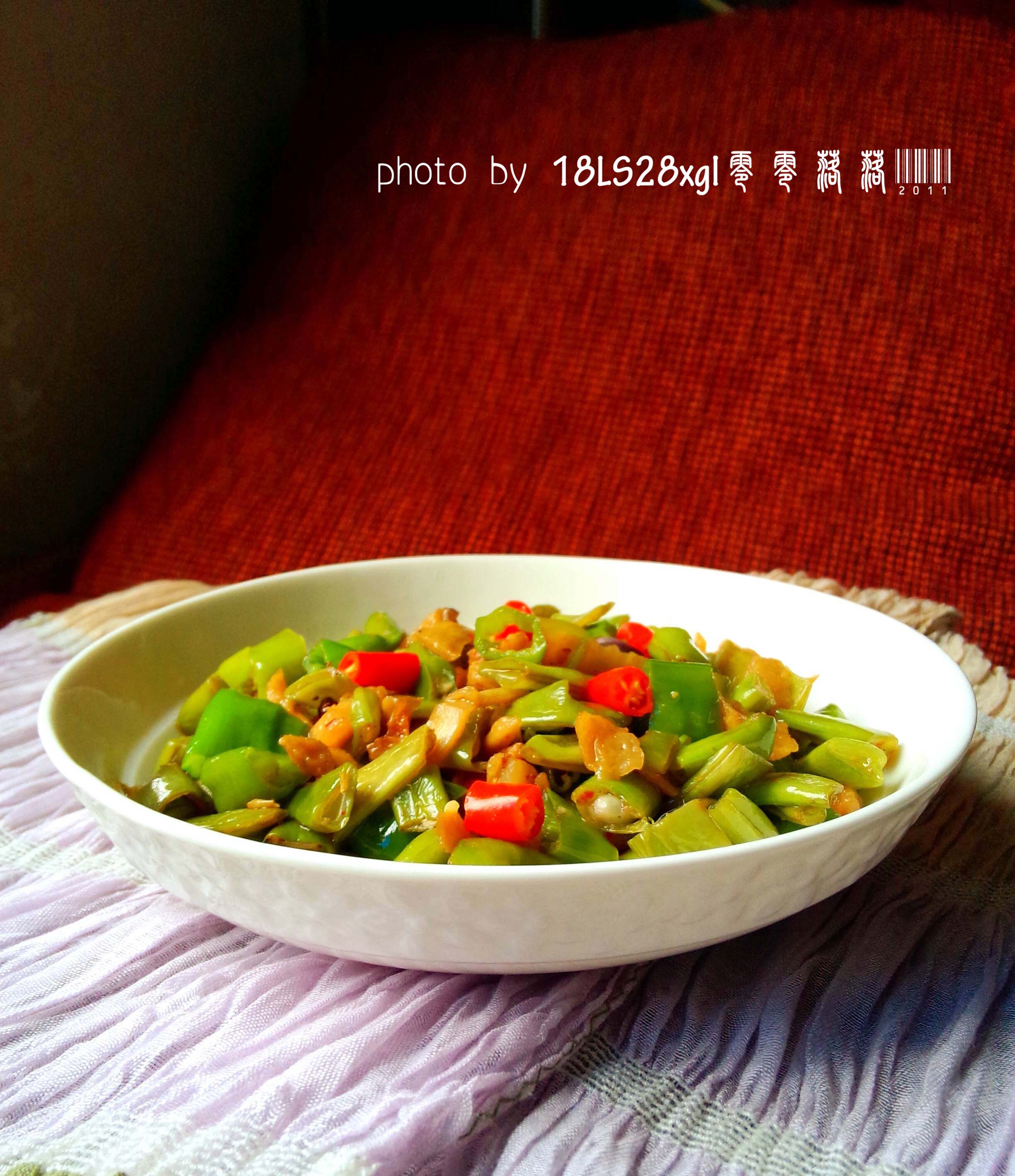 饭扫光:萝卜干炒四季豆的做法