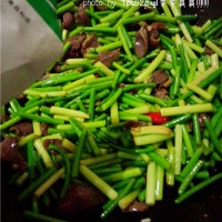 腊味也能小清新:蒜薹炒鸭胗的做法图解9