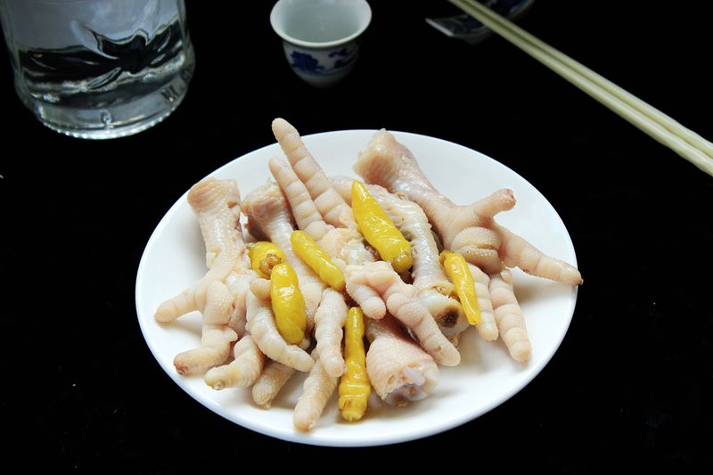 #舌尖还原# 泡椒凤爪的做法