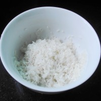 皮蛋瘦肉粥的做法图解2