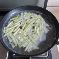 鲜笋炒肉丝 的做法图解4