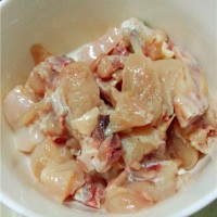 鱼腥草麦冬炖鸡汤的做法图解1