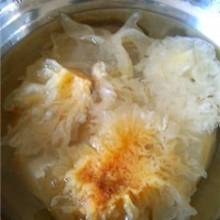 献给母亲节:桂圆红枣银耳羹的做法图解2