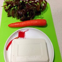 香椿烧豆腐的做法图解1