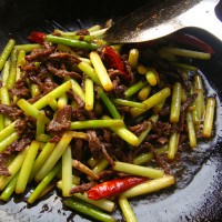 牛肉煸蒜苔的做法图解11