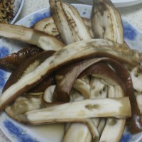 夏季麻辣---盘龙手撕茄子的做法图解3